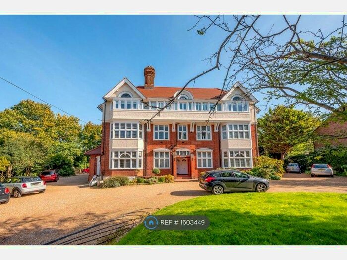 1 Bedroom Flat To Rent In Lower Edgeborough Road, Guildford, GU1