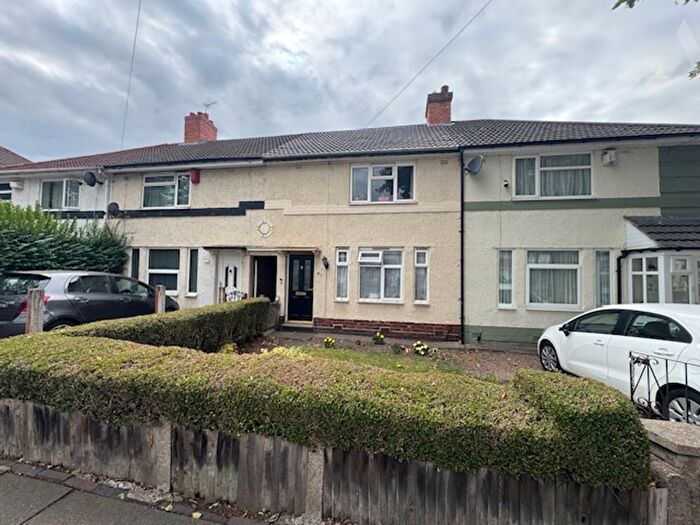 3 Bedroom Terraced House For Sale In Ingleton Road, Birmingham, West Midlands, B8
