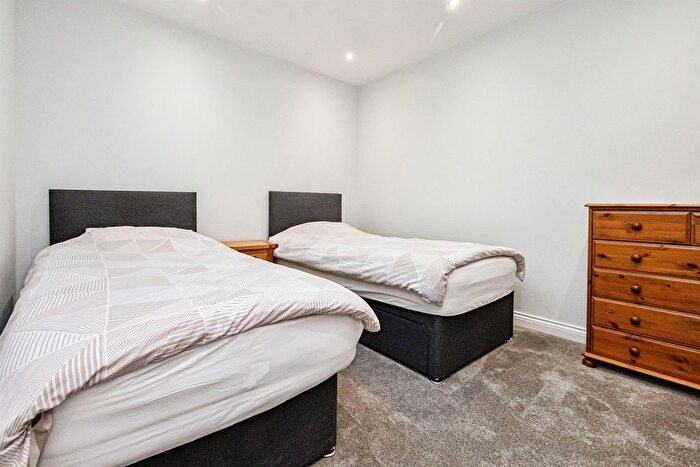 5 Bedroom Detached House For Sale In Main Street, Fridaythorpe, Driffield, YO25