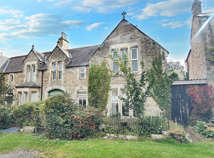 3 Bedroom Semi-Detached House For Sale In Thistlebout West Burton, Leyburn, DL8