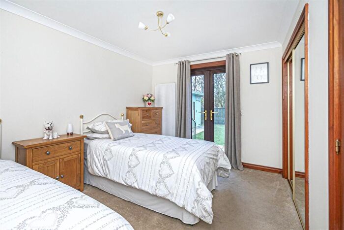 2 Bedroom Detached Bungalow For Sale In Queen Margaret Fauld, Dunfermline, KY12