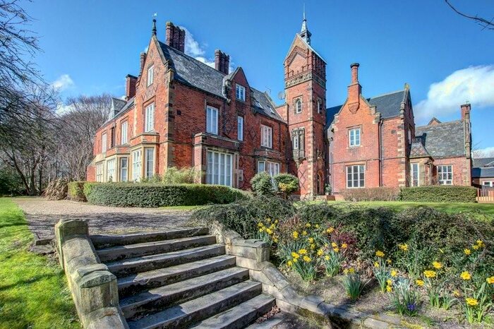 2 Bedroom Apartment To Rent In Dame Margaret Hall, The Avenue, Washington Village, NE38