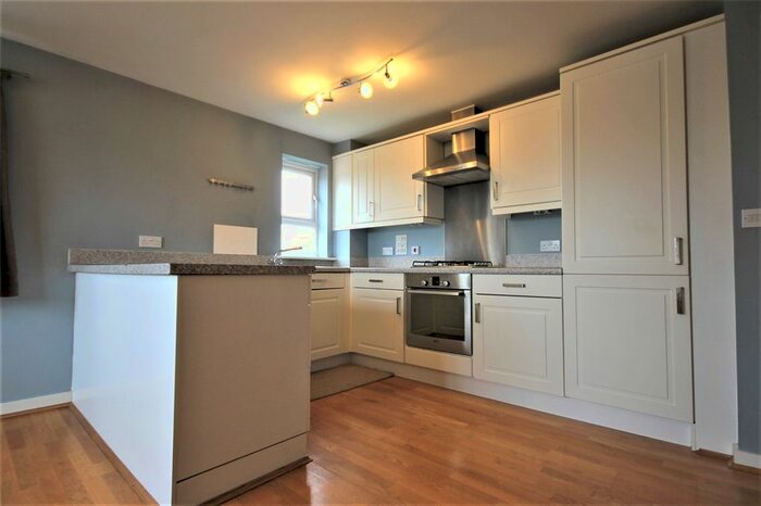 1 Bedroom Flat To Rent In Phoenix Court, Chertsey Road, Feltham, Middlesex, TW13