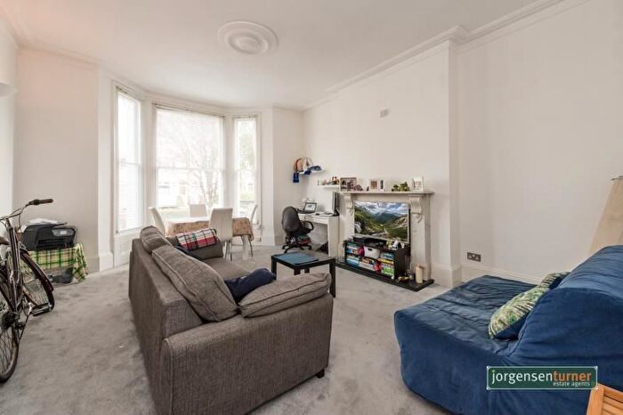 1 Bedroom Flat To Rent In Devonport Road, Shepherds Bush, W12