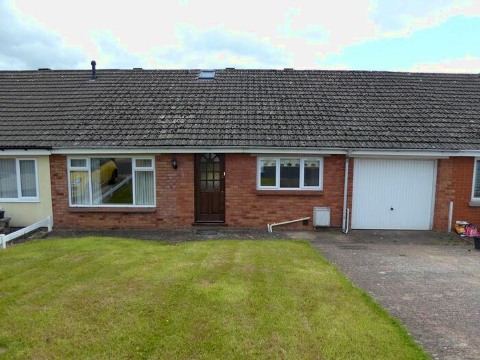 3 Bedroom Detached Bungalow To Rent In Long Meadow, Tiverton, EX16