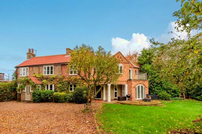 4 Bedroom Country House To Rent In Biggin, Leeds, North Yorkshire, LS25