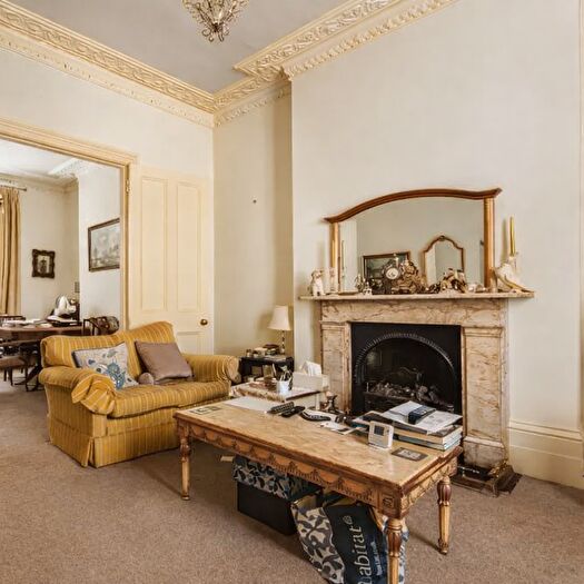 5 Bedroom Town House For Sale In London, SW1V