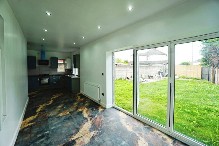 4 Bedroom Bungalow For Sale In Bailey Road, Bilston, WV14