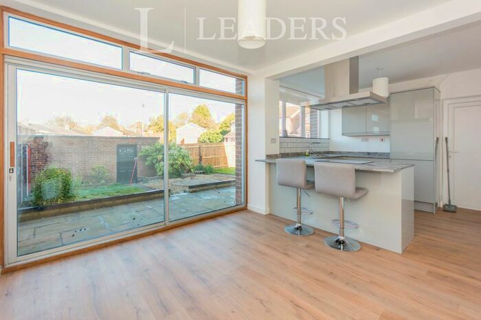 3 Bedroom End Of Terrace House To Rent In Westhouse Grove, Kings Heath, Birmingham B14