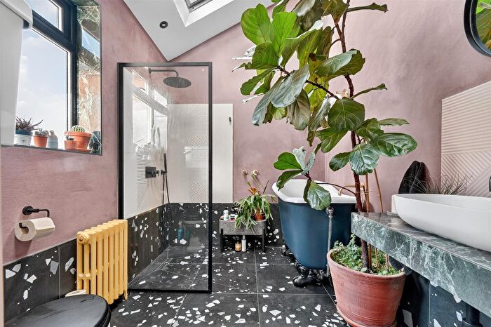 3 Bedroom Terraced House For Sale In Nunmill Street, York, YO23