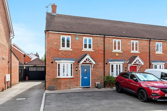 3 Bedroom End Of Terrace House For Sale In Wells Croft, Broadbridge Heath, RH12