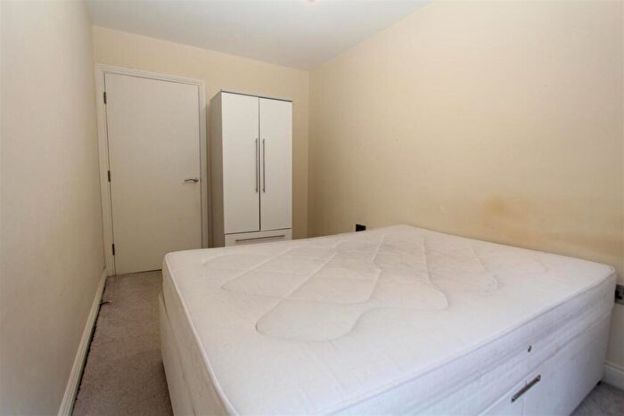 2 Bedroom Flat To Rent In Brunswick Court, Leeds, LS2