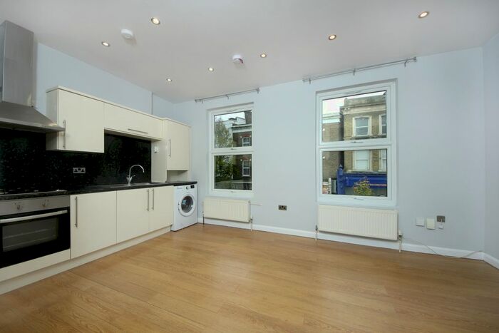 2 Bedroom Flat To Rent In Churchfield Road, London, W3