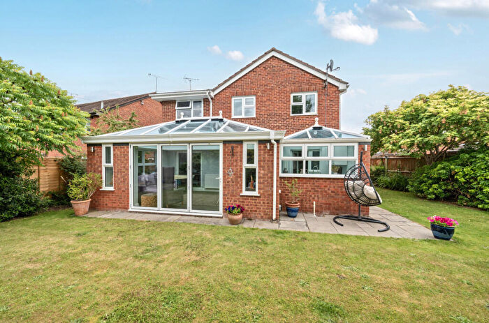 5 Bedroom Detached House For Sale In Ruby Close, Wokingham, Berkshire, RG41