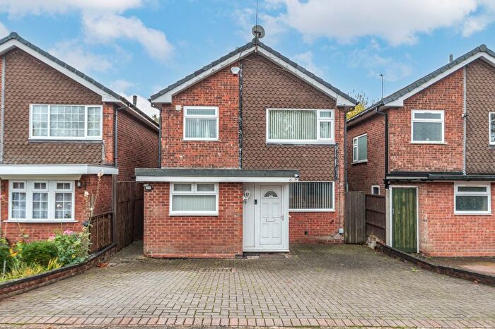 3 Bedroom Detached House For Sale In Bunbury Road, Birmingham, West Midlands, B31