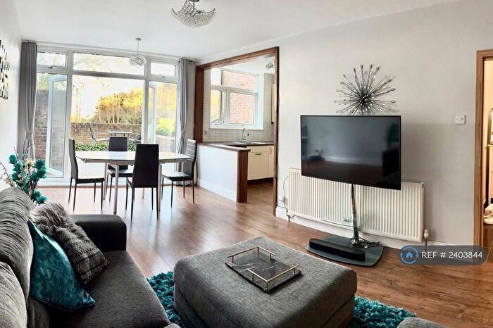 2 Bedroom Flat To Rent In New Barnet, New Barnet, Barnet, EN5