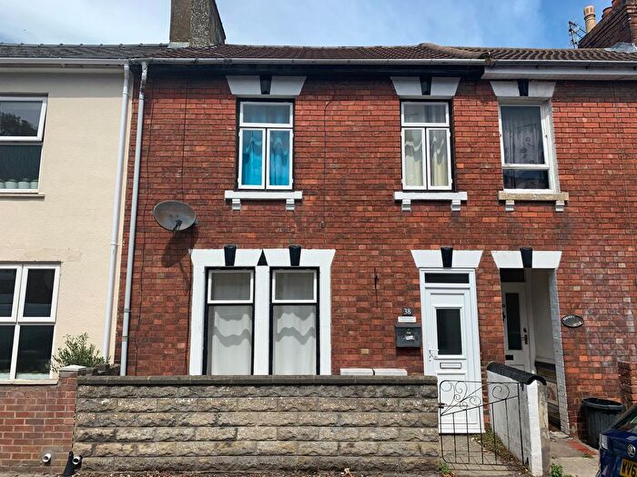 3 Bedroom Terraced House To Rent In North Street, Swindon, SN1