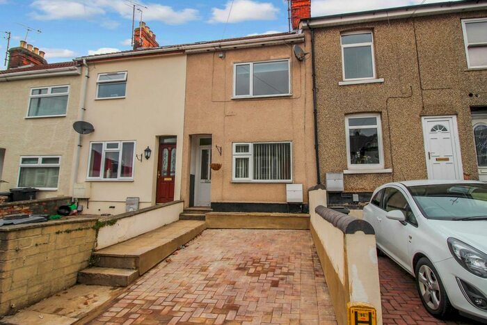 2 Bedroom Terraced House To Rent In Kingshill Road, Old Town, Swindon SN1