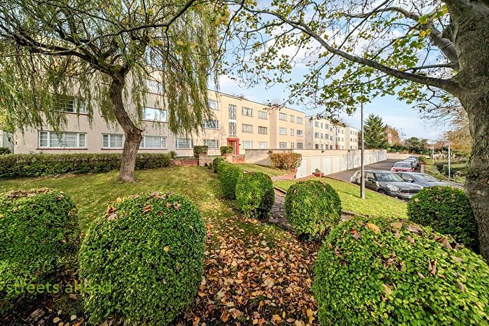 2 Bedroom Flat To Rent In Brighton Road, Purley, CR8