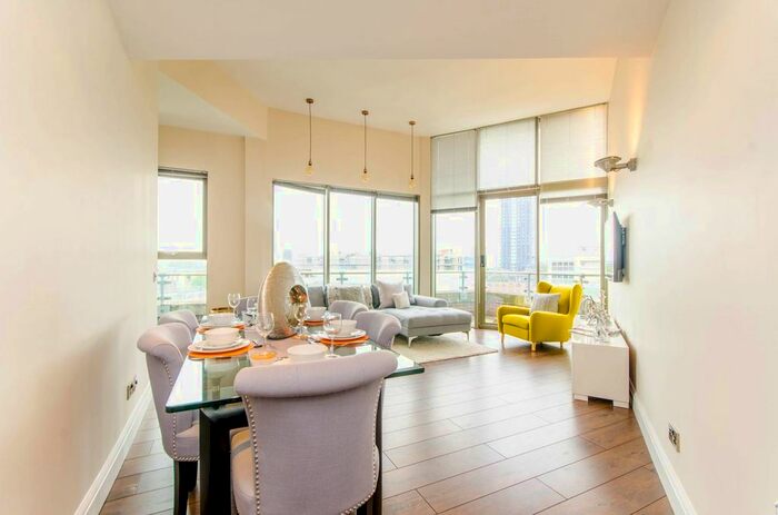 2 Bedroom Flat To Rent In City Road, City, London, EC1V