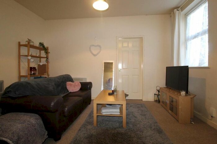 1 Bedroom Flat To Rent In Morris Lane, Kirkstall, Leeds, LS5