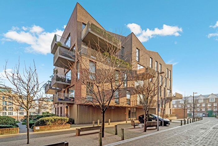 1 Bedroom Flat For Sale In Halyards Court, Brentford, TW8