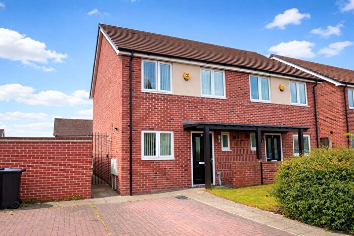 2 Bedroom Semi Detached House For Sale In Jasmine Walk, Birmingham, West Midlands, B23
