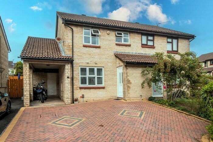 3 Bedroom Semi-Detached House To Rent In De Braose Close, Cardiff, CF5