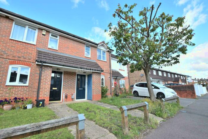 2 Bedroom Terraced House To Rent In Yeoman Place, Woodley, RG5