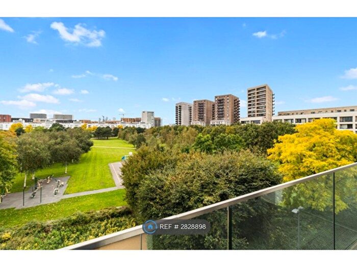 2 Bedroom Flat To Rent In Parkside Court, London, E16