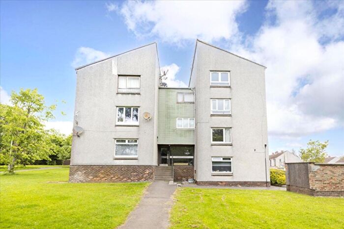 2 Bedroom Flat For Sale In Andrew Court, Penicuik, EH26