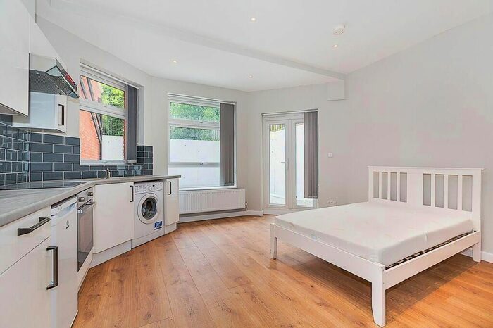 Studio To Rent In Fitzjohn's Avenue, Hampstead, London, NW3