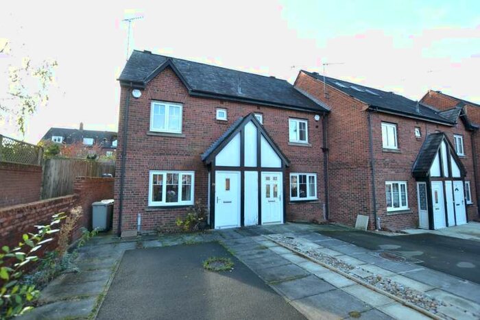 2 Bedroom Mews House To Rent In Eastgate, , Macclesfield, SK10