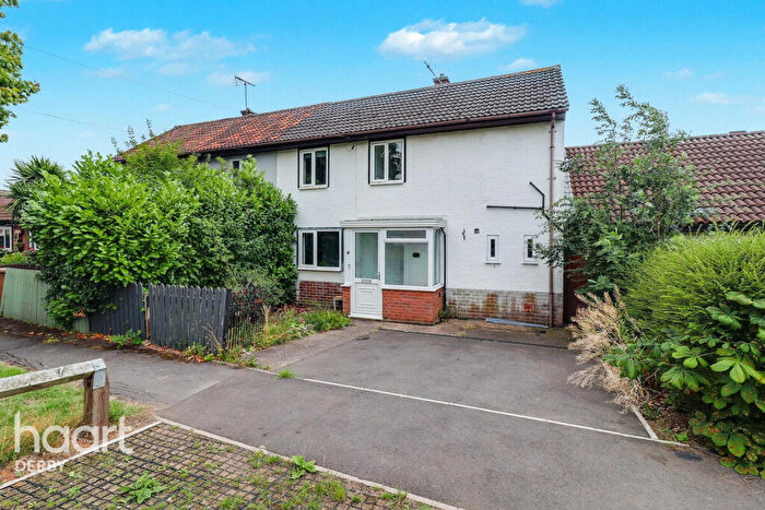 4 Bedroom Semi-Detached House For Sale In Kensal Rise, Mackworth, DE22
