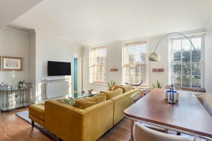 2 Bedroom Flat To Rent In Ferry Lane, Brentford, TW8