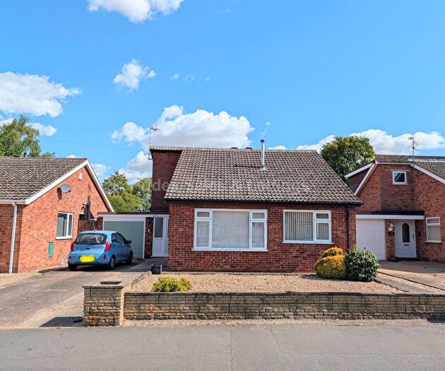 3 Bedroom Bungalow For Sale In Swallow Avenue, Skellingthorpe, LN6