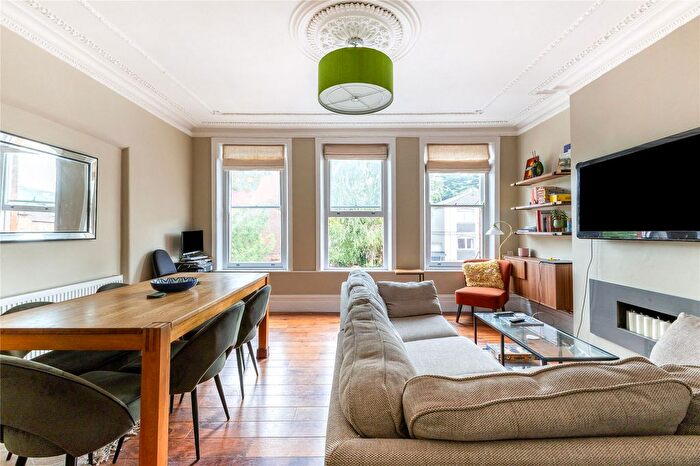 1 Bedroom Flat To Rent In St. Margarets Road, St Margarets, Twickenham, TW1