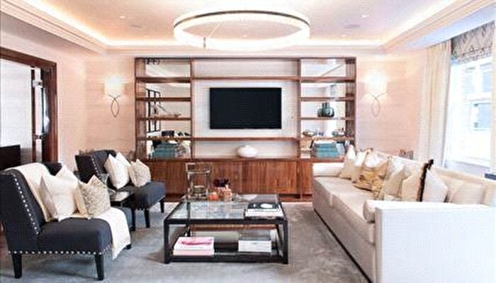 2 Bedroom Flat To Rent In Bourdon Street, London, W1K