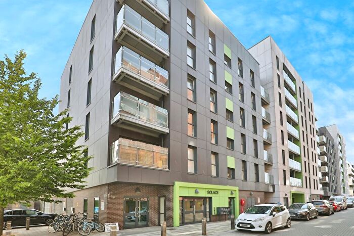 2 Bedroom Flat For Sale In Geoffrey Watling Way, Norwich, NR1