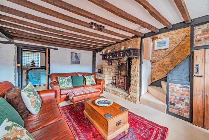 3 Bedroom Detached House For Sale In Lee Lane, Bradpole, Bridport, DT6