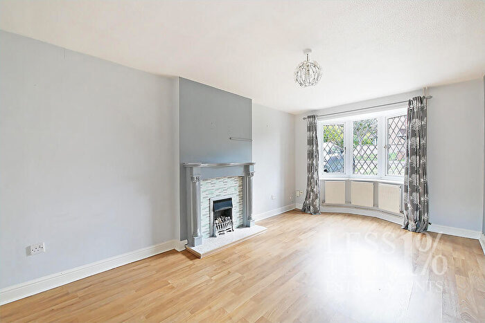 3 Bedroom Semi-Detached House For Sale In Merryhill -, NN4
