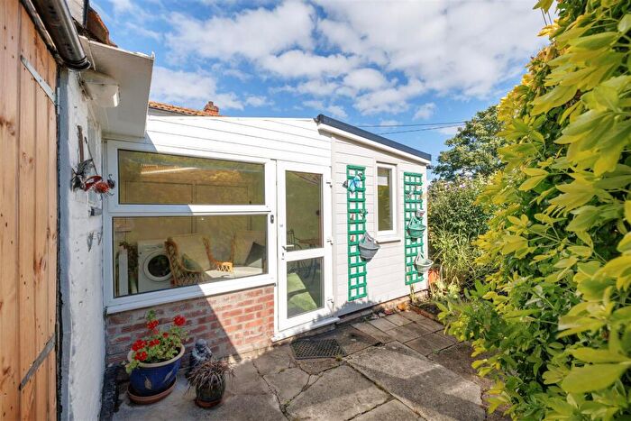 1 Bedroom End Of Terrace House For Sale In London Road, Halesworth, IP19
