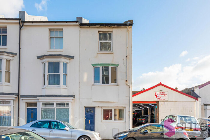 2 Bedroom Maisonette To Rent In Montague Place, Brighton, BN2