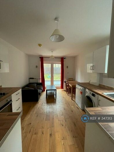 4 Bedroom Flat To Rent In , London, SE14