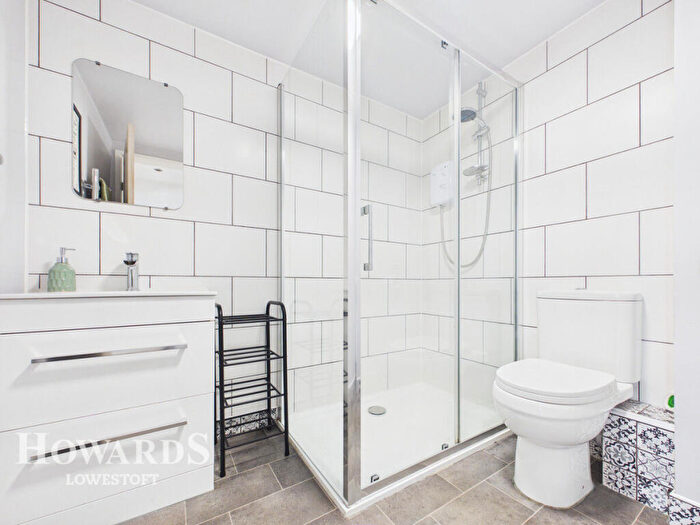 2 Bedroom Terraced House For Sale In Hall Lane, Oulton, NR32
