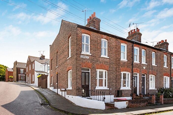 2 Bedroom End Of Terrace House For Sale In Cannon Street, St. Albans, AL3