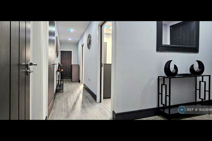 4 Bedroom Flat To Rent In Ealing Road, Wembley, HA0