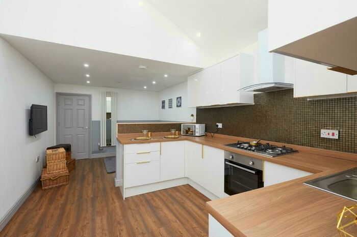 1 Bedroom Detached House To Rent In Dean Street, Stoke, Coventry, CV2