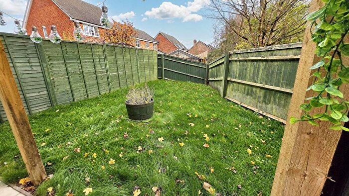 3 Bedroom End Of Terrace House For Sale In Newhurst Park, Hilperton, BA14