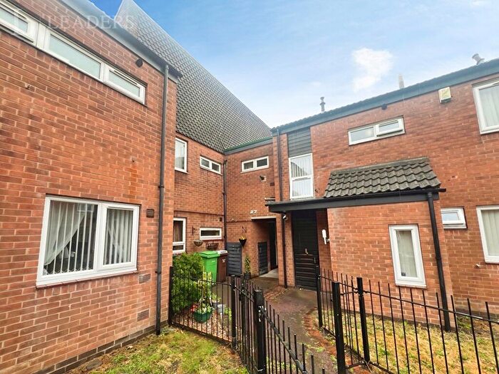 1 Bedroom Flat To Rent In Kirkby Gardens, Nottingham, Nottinghamshire, NG2